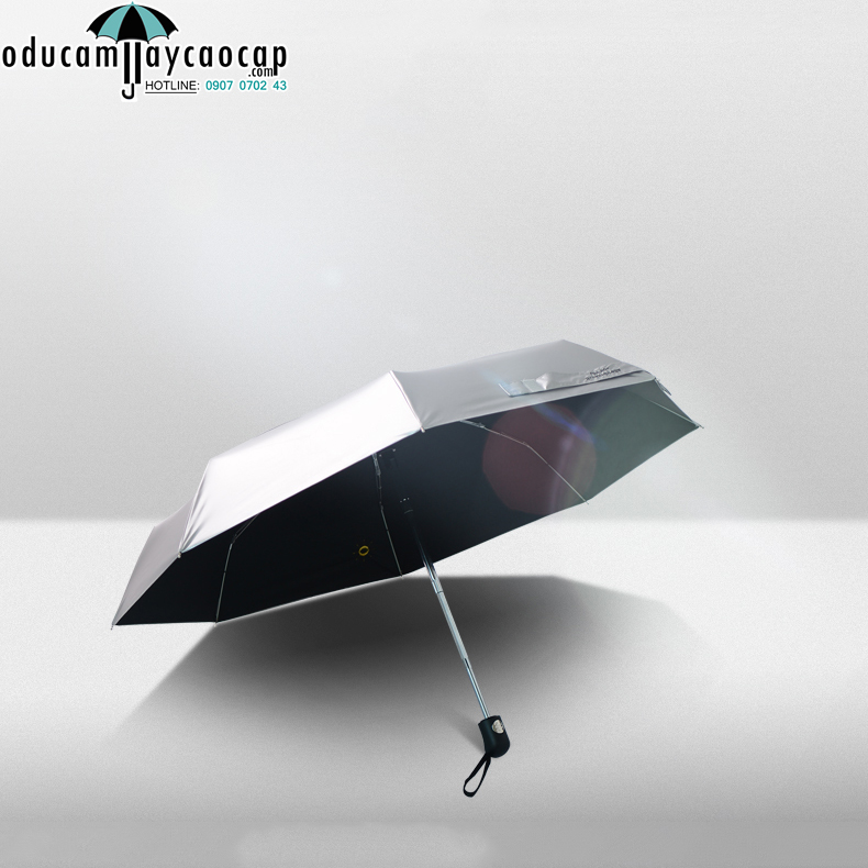 Kết hợp ưu điểm của ô dù mini cầm tay và ô dù cầm tay tự động